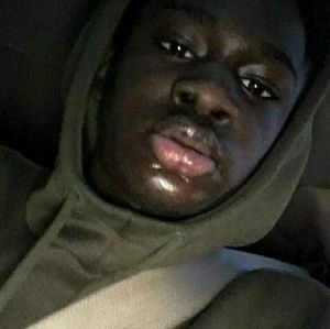 Meet your Posher, Dion